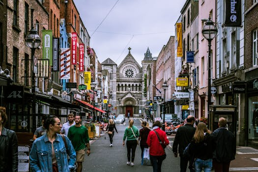 Climate-Proof Retail: Stores Preparing for Weather-Driven Shopping