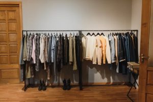 AR Shopping: Trying On Clothes Without Leaving Home